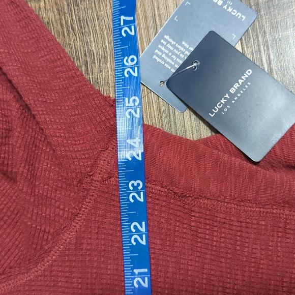Lucky Brand Garment Dye Thermal Crew Size XL in Pomegranate Red NWT - Picture 9 of 9